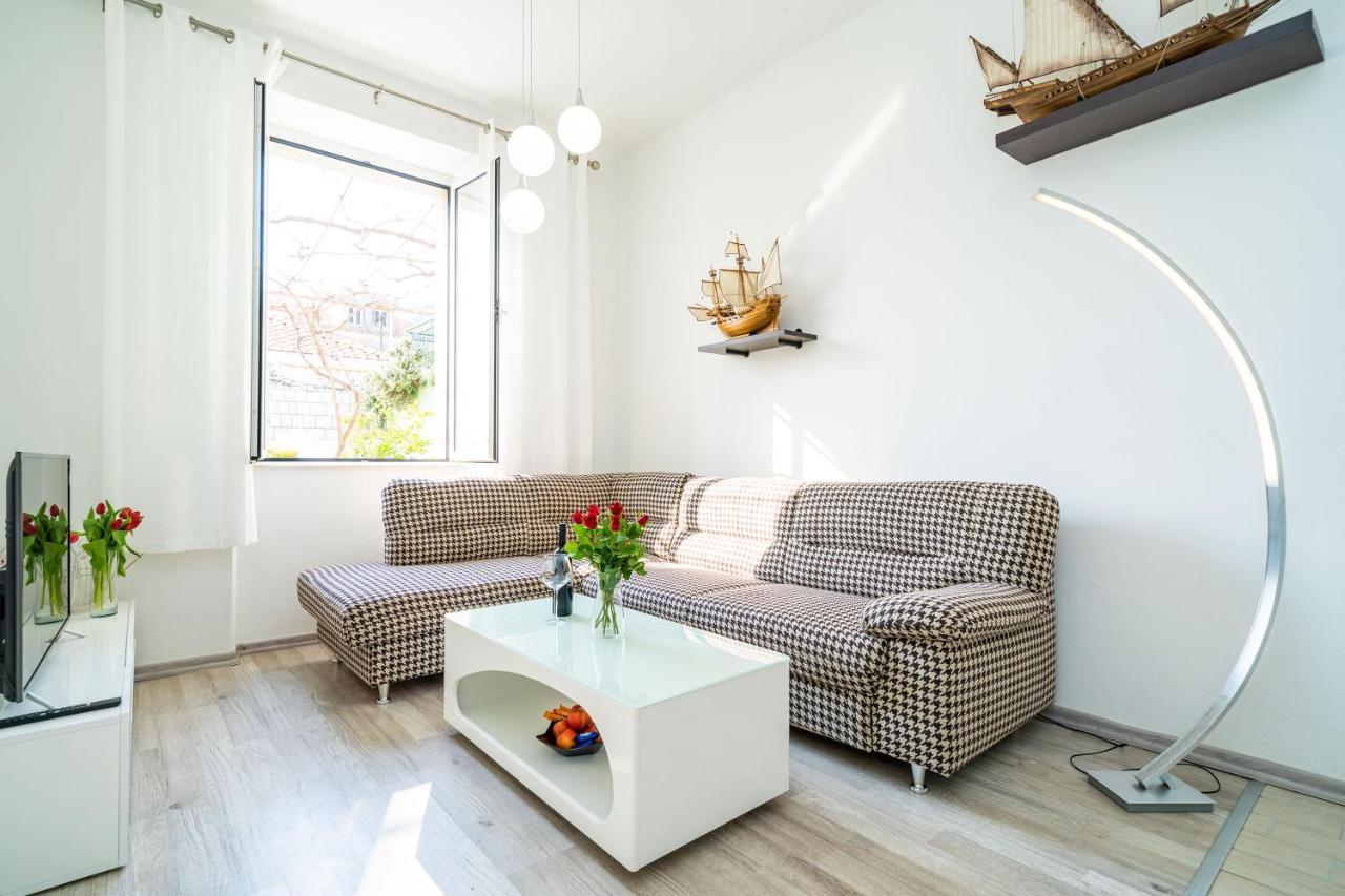 Sea View Apartments Magnolia Дубровник Екстериор снимка